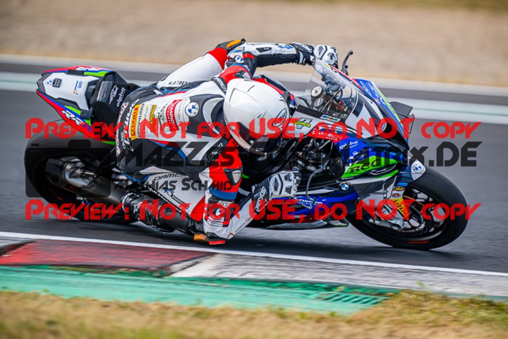 MaZZes_FotoMatrix_220624_0785 | IDM1000