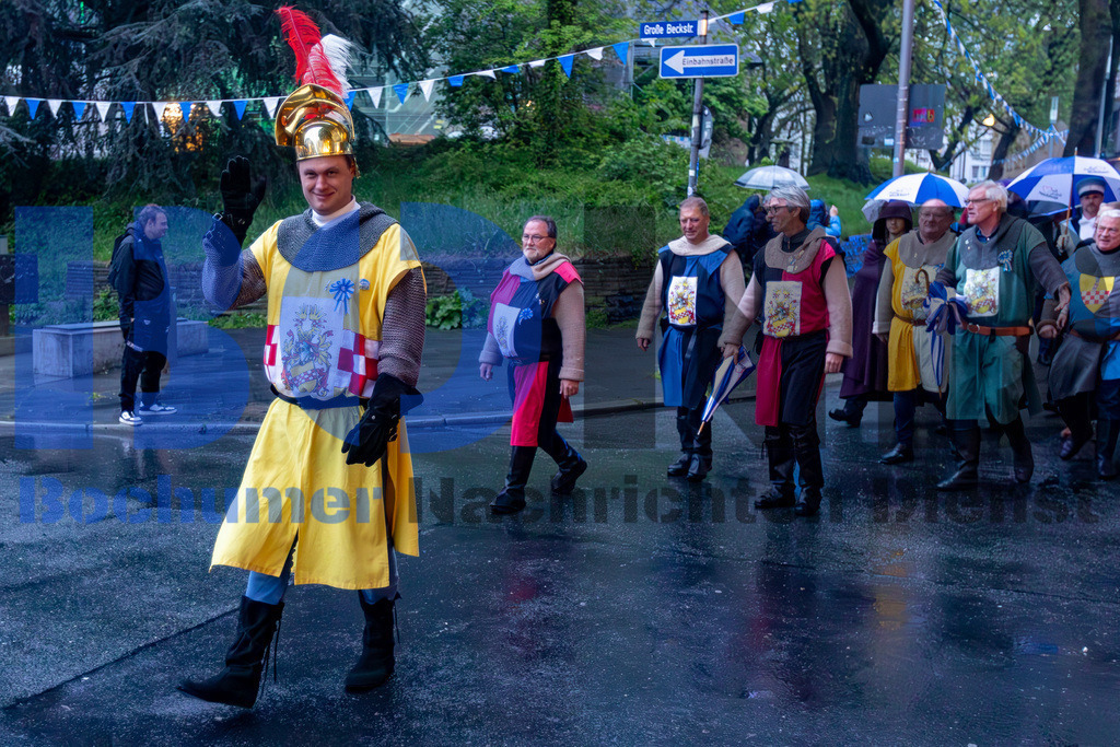 JEM_ZAPMAI20250424-33 | bond - Realisiert mit Pictrs.com