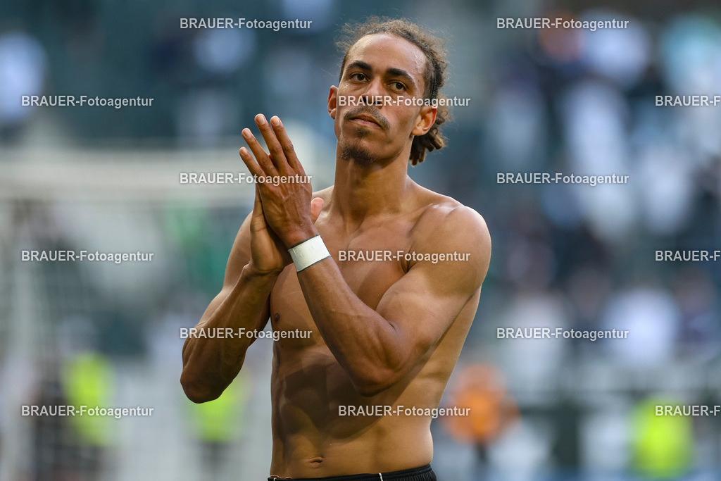 Borussia Mönchengladbach vs Hamburger SV - Bundesliga  | Mönchengladbach, Deutschland, 24.08.25:   Yussuf Poulsen (Hamburger SV) gestikuliert, Gestik waehrend des Spiels der Bundesliga zwischen Borussia Mönchengladbach vs Hamburger SV im Stadion im Borussia Park(Foto von Brauer-Fotoagentur / Adrian Schlueter)