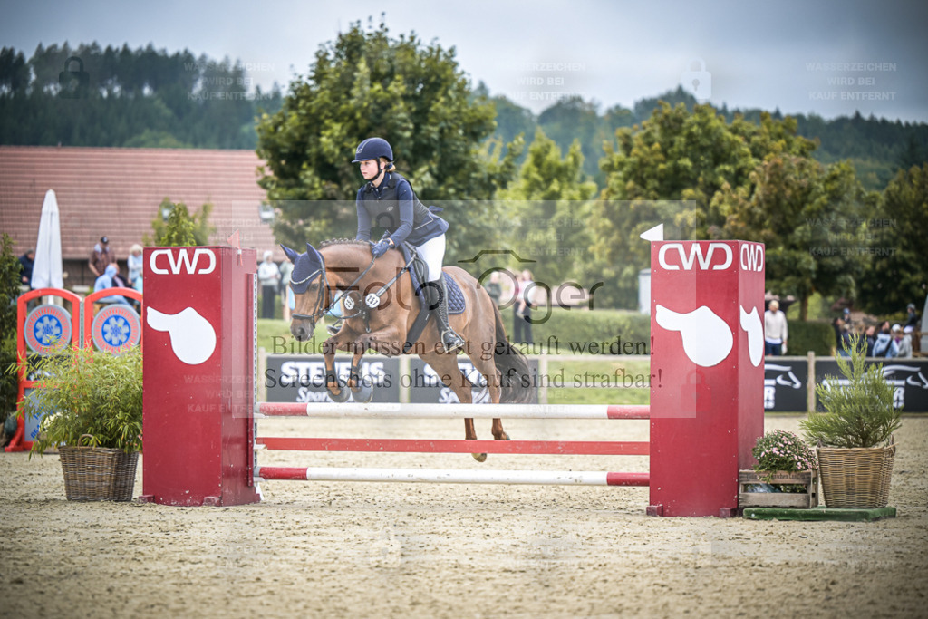 DOS_0428 | Entdecke hochwertige Reitturnierfotos von Foto Oger. Professionell, emotional und authentisch – jetzt Lieblingsmomente im Shop bestellen. - Realisiert mit Pictrs.com