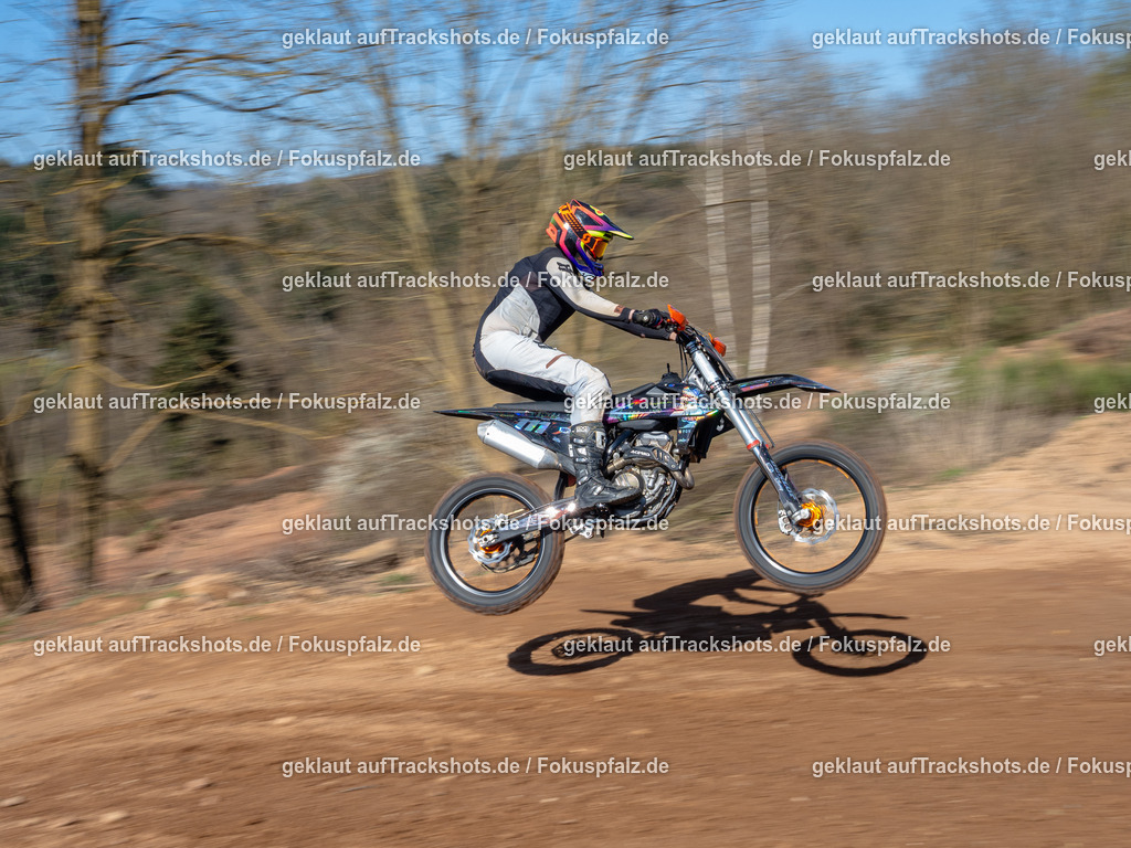 Schweyen040525-10 | Trackshots.de / Fokuspfalz.de - Realisiert mit Pictrs.com