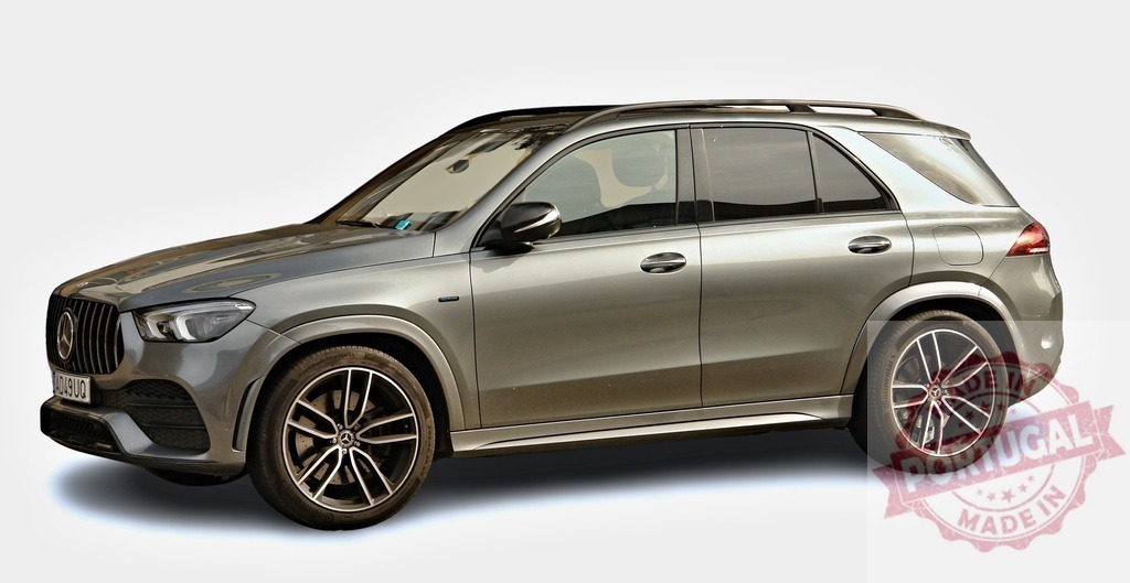 Mercedes-Benz GLE 53 AMG 4MATIC+ Coupe SUV posing in a studio | Modern luxury Mercedes-Benz GLE 53 AMG 4MATIC+ Coupe SUV posing in a studio setting - Realized with Pictrs.com
