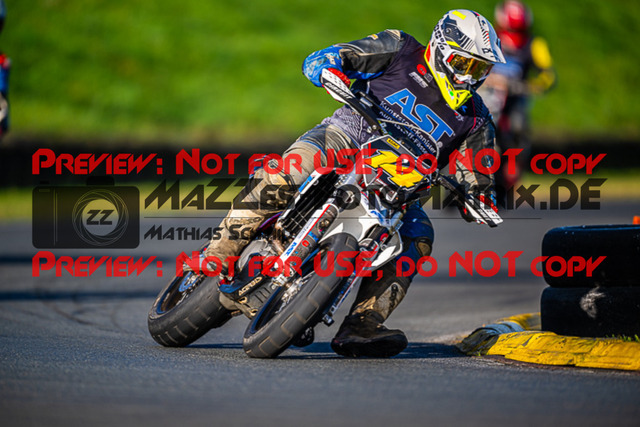 MaZZes_FotoMatrix_230930_0904 | UE40