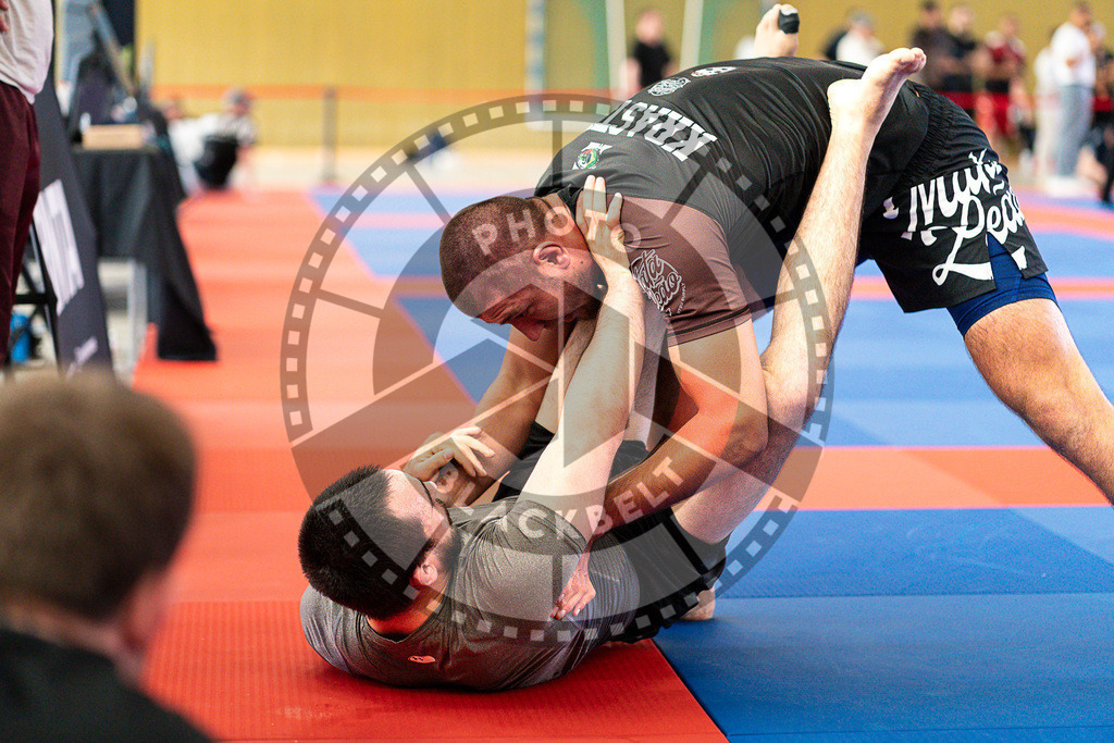 20250510PBB4874 | Athletes compete during the JJLG Berlin Open Jiu-Jitsu Championship on May 10, 2025 in Berlin, Germany. © Chiara Dazi / photoblackbelt
