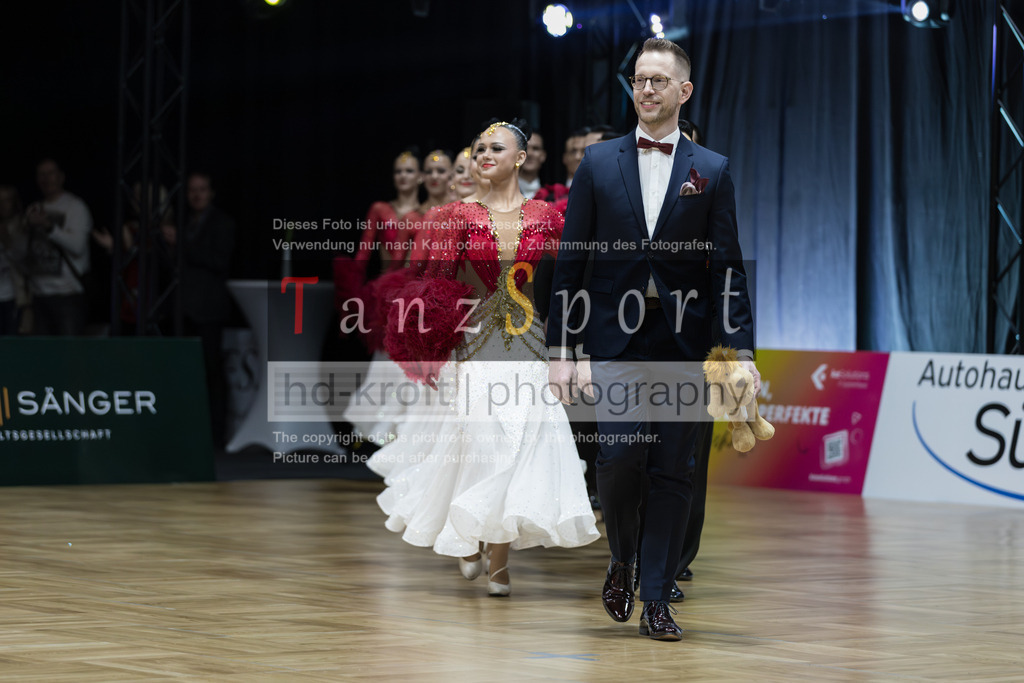 20260124_1BL_Std-Formationen_2852 | Tanzsportbilder, Standardtanz, Lateintanz, WDSF, DTV, LTVB, dancecomp, goc, hessen tanzt, blaues band der spree, walzer, tango, wiener walzer, slowfox, quickstepp, samba, rumba, cha-cha-cha, paso doble. jive, hd-kroft photography, turniertanzsport