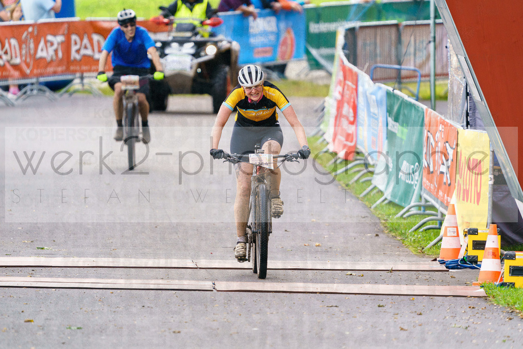 RennsteigRIDE Zieleinlaufbilder | Zieleinlauf RIDE 23