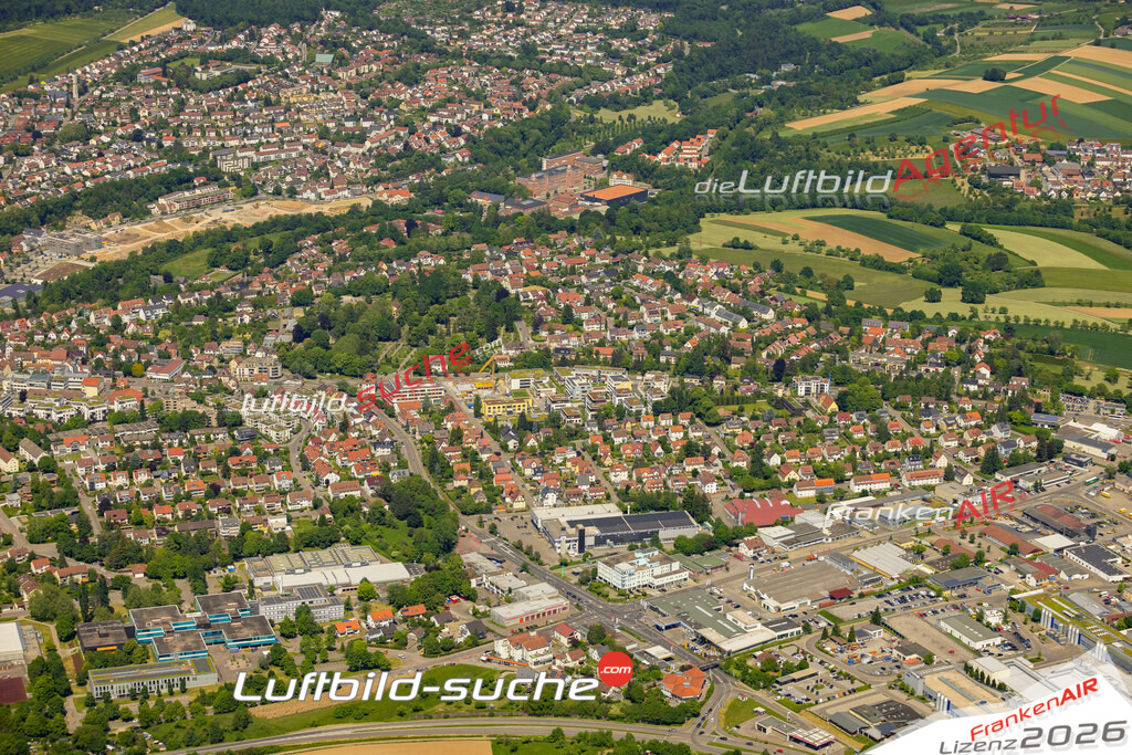Das Luftbild zeigt Industriestrasse Backnang - Die Luftaufnahme wurde 2023 vom UL-Flugzeug aus erstellt ( keine Drohne ) - Hochauflösende Luftaufnahme - Für grossformatige Ausdrucke geeignet. Die Geschenkidee !Mit Lizenz und Bildrechte bestellbar