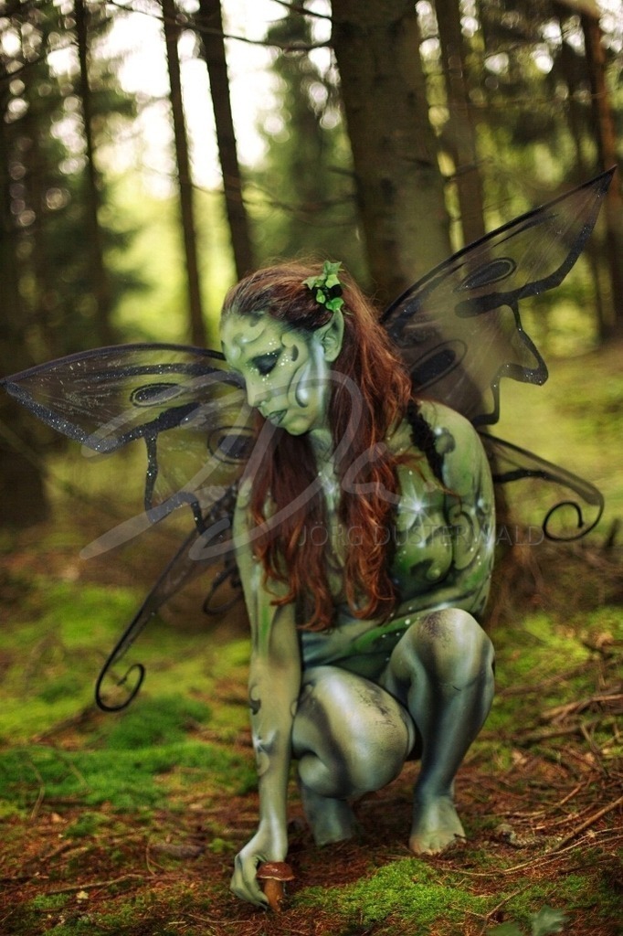 Bodypainting-WALDELFE_2657 | #002 | Modell: Ann-Kristin | Foto: Tatjana Dietrich - Realisiert mit Pictrs.com