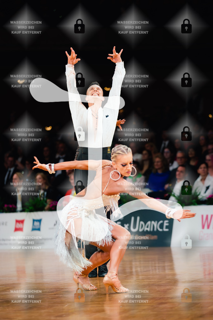 GOC 2025 - WDSF GrandSlam Latin 6th (54) Artur Balandin _ Anna Salita (Germany)-2025-08-23-5953 | Webshop for digital downloads and prints of dance sport, event & show photographer Julian Link - Realisiert mit Pictrs.com