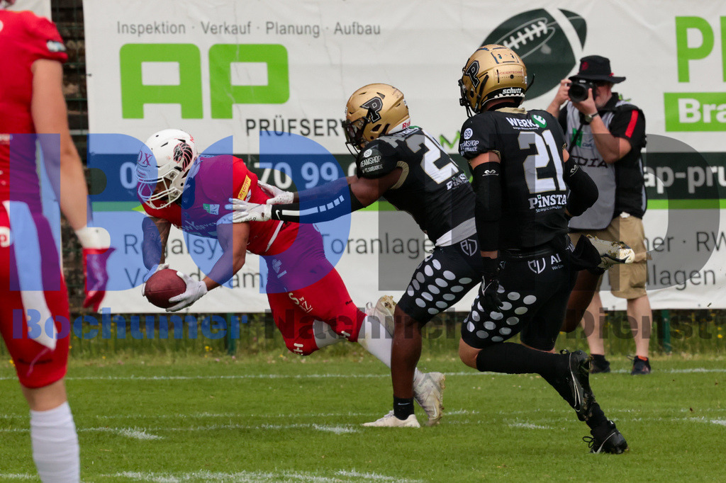 GFL: Paderborn Dolphins vs. New Yorker Lions{date} -  | {headline}(Foto: Sebastian Sendlak / BOND) - Realisiert mit Pictrs.com