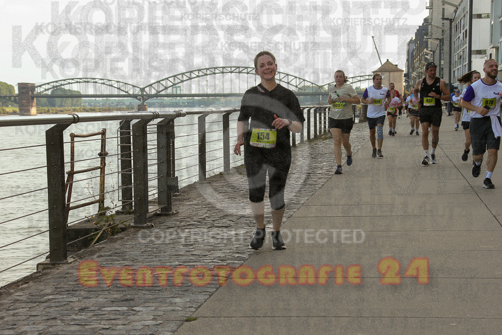 250920_1452_EX1_8040 | Sportfotografie im Rhein-Sieg Kreis, Köln, Bonn, NRW, Rheinland Pfalz, Hessen, etc. Unser Tätigkeitsfeld umfasst den Laufsport vom Volkslauf über den Marathon, Duathlon, Triathon bis zum Ultralauf wie Kölnpfad Ultra oder Schindertrail.