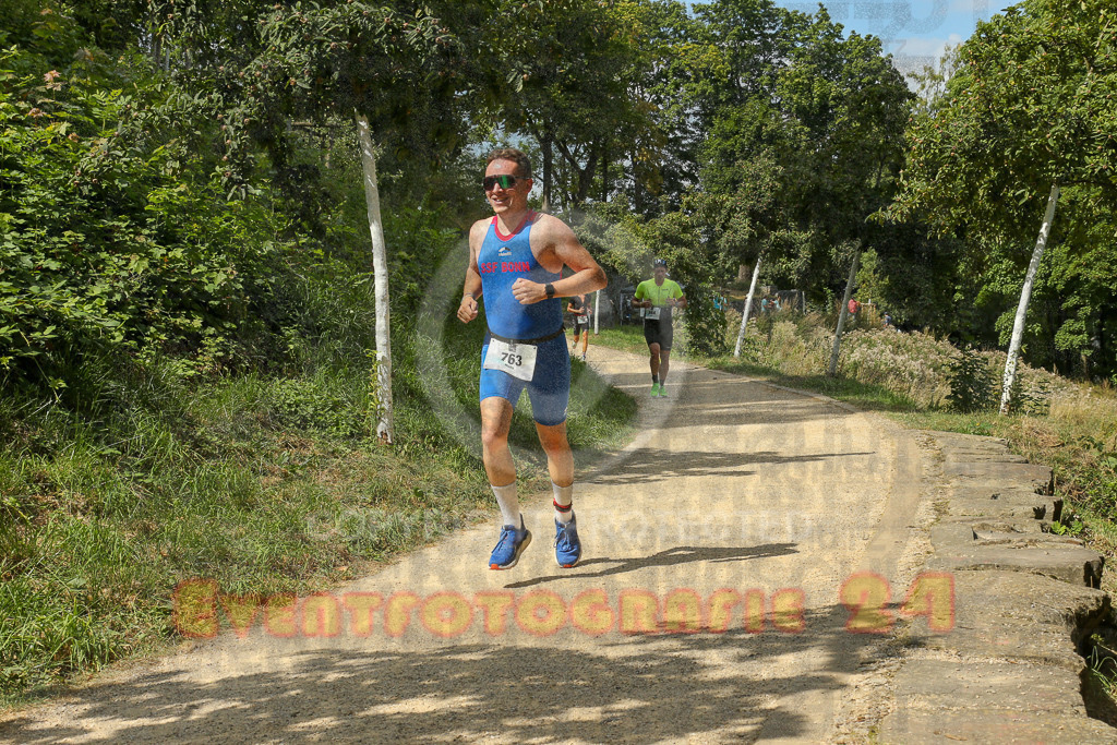 250824_1410_EX1_5262 | Sportfotografie im Rhein-Sieg Kreis, Köln, Bonn, NRW, Rheinland Pfalz, Hessen, etc. Unser Tätigkeitsfeld umfasst den Laufsport vom Volkslauf über den Marathon, Duathlon, Triathon bis zum Ultralauf wie Kölnpfad Ultra oder Schindertrail.