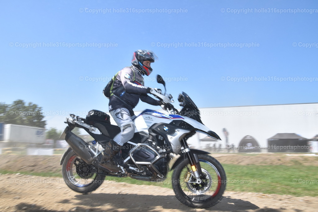 DSC_0241 | Sportfotografie , Motorsport, Motoross, Reitsport, Mointainbike, Enduro,
Landschaft , Outdoor, Eventfotografie, Landschaft, Bilder online bestellen - Realisiert mit Pictrs.com