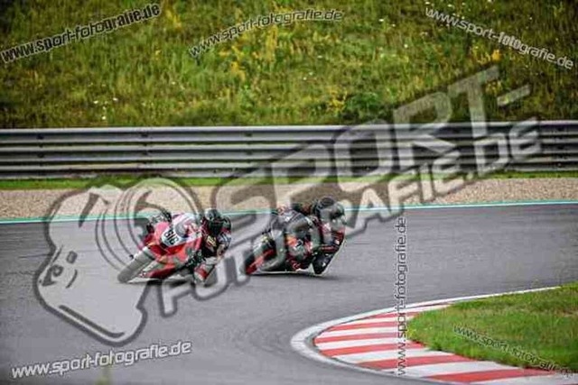 pubi9741 | Professionelle Fotos von Sportveranstaltungen, aber auch Hochzeiten und anderen Events. - Realisiert mit Pictrs.com