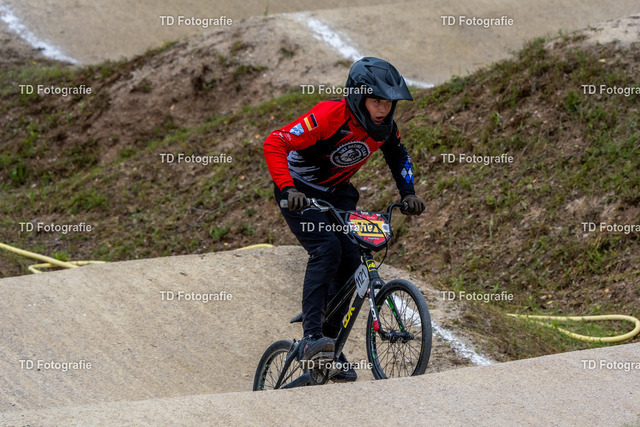 BayBMX2026-05727 | Fotogalerie von Thomas Dettweiler mit Eventbildern und lizenzfreien Fotos. Perfekt als Wandbild, für Büro, Website oder private Nutzung. - Realisiert mit Pictrs.com