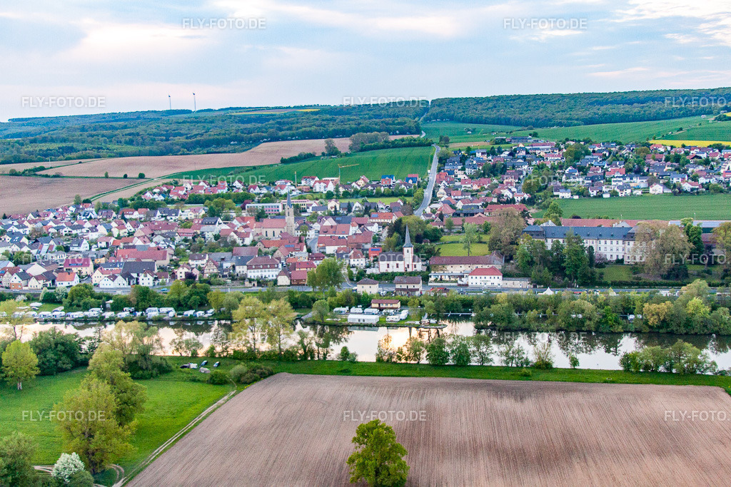 Blick von jenseits des Mains | Luftbild: Blick von jenseits des Mains im Ortsteil Obertheres in Theres im Bundesland Bayern in Deutschland. Foto: IMG_57125.jpg vom 08.05.2013 durch Werner Riehm/FLY-FOTO.de - Realisiert mit Pictrs.com