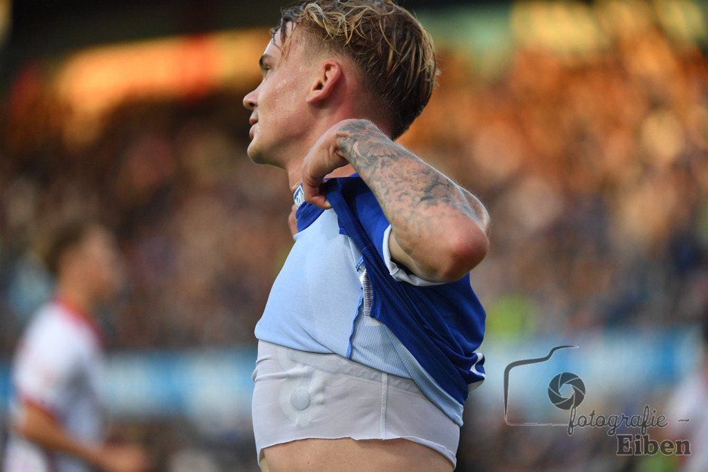 SV Meppen-VfB Lübeck | Herren Regionalliga Nord; SV Meppen (blau)-VfB Lübeck (weiß) am 01.08.2025 in Meppen (Hänsch-Arena), Photo: Philip Eiben 2025 - Realisiert mit Pictrs.com
