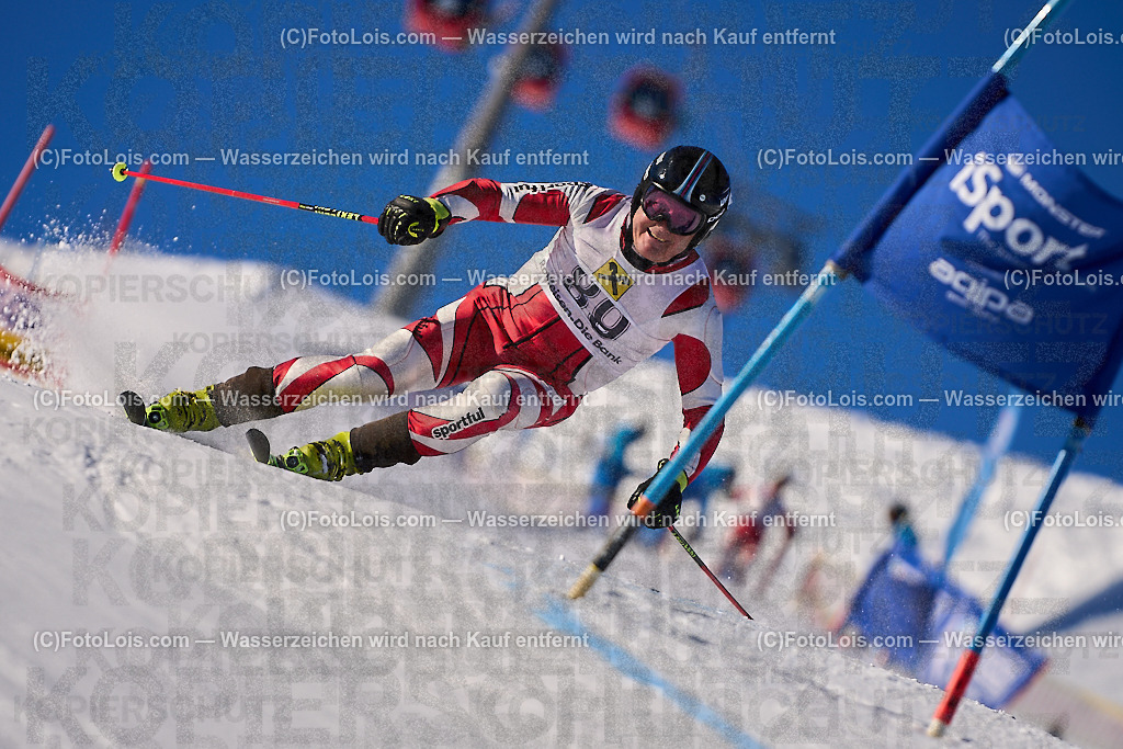 ALP3087_MASTERS-Cup_GS-B Herrn_Schneider Alois | (C)FotoLois.com, Alois Spandl. FIS Masters-Cup Wildschönau, Giant Slalom auf der Piste Schatzberg GS, Siegerehrung auf dem Dorfplatz Niederau, Sa 13. Januar 2024.