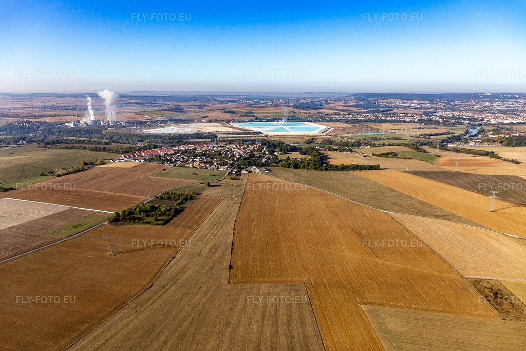 Vue aérienne: Bassins de gypse NOVA ARB à Art-sur-Meurthe dans le département Meurthe et Moselle, France. Photo: IMG_118186.jpg prise le 15/09/2019 par Werner Riehm/FLY-FOTO.eu – Résolution de l'original: 5293 x 3529 px