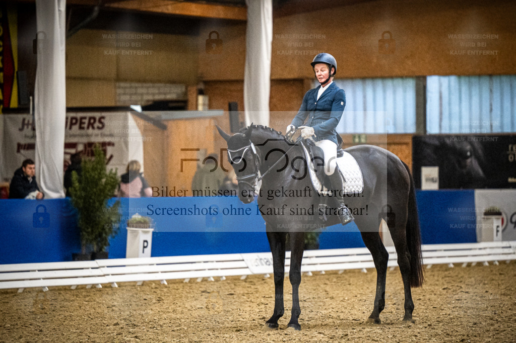 DOS_1663 | Entdecke hochwertige Reitturnierfotos von Foto Oger. Professionell, emotional und authentisch – jetzt Lieblingsmomente im Shop bestellen. - Realisiert mit Pictrs.com