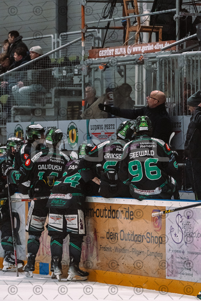 Alligators_vs_Peiting_04_01_2026-066 | Höchstadt Alligators Fotogalerie: Eishockey-Action aus Franken. Professionelle Spielfotos, Portraits & Stadionbilder zum Download. Jetzt entdecken! - Realisiert mit Pictrs.com