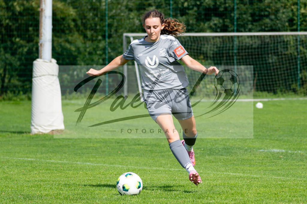 20260906_RULSVK_0504 | Fußball, Frauen:   beim Spiel der Kreisliga zwischen SG Rulle/Haste vs. SV Kettenkamp am 06.09.2026 im Stavermann-Sportpark in Rulle/Wallenhorst, Deutschland.(Foto von Nico Paetzel) - Realisiert mit Pictrs.com