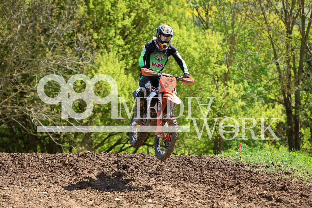 5E6A7137 | 989 MEDIAWORK