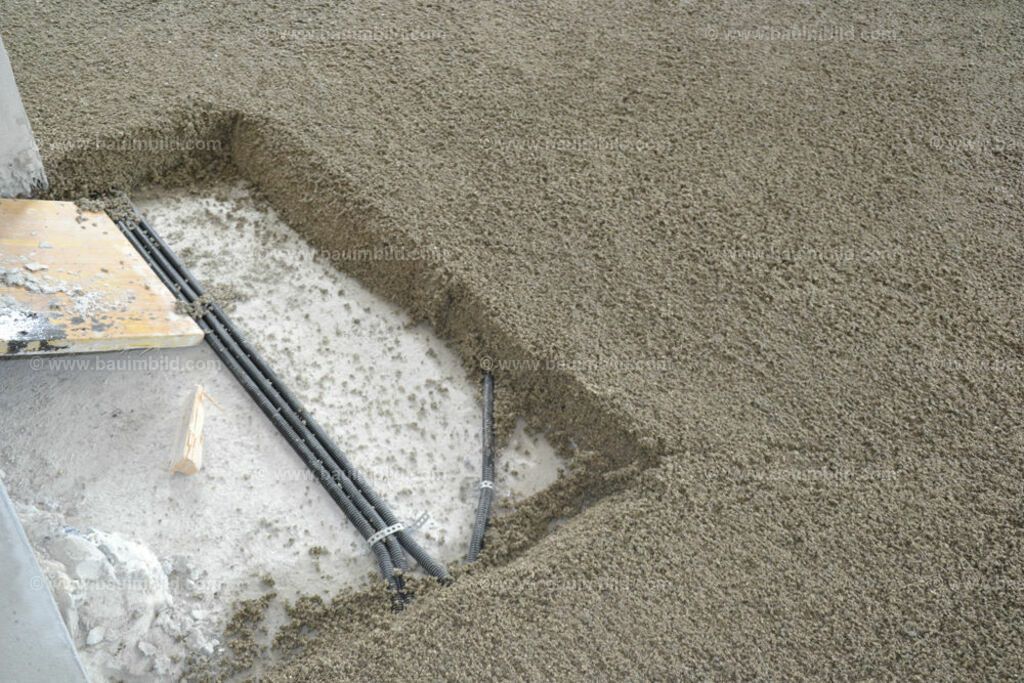 bib-lg19-fussbodenaufbau-0101 | Nach LV-Leistungsgruppen sortierte Detailfotos über den Bau eines Hauses. Alle Hausbau-Bilder direkt vom Urheber und Autor der Website Haus-Selber-Bauen.com