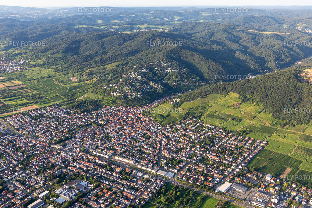 Ortsansicht von Südwesten | Luftbild: Ortsansicht von Südwesten in Schriesheim im Bundesland Baden-Württemberg in Deutschland. Foto: IMG_142608.jpg vom 18.07.2024 durch Werner Riehm/FLY-FOTO.de - Realisiert mit Pictrs.com