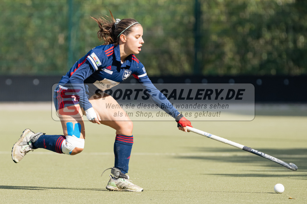 HK_20220925_100144 | 1. Bundesliga Damen Düsseldorfer HC - Berliner HC  am 25.9.2022 DHC Düsseldorf, Düsseldorf , Clara Ycart ( Düsseldorfer HC #10 )