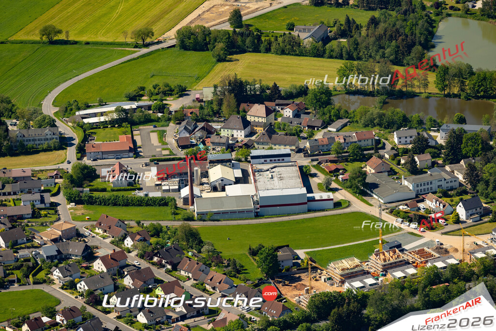 Das Luftbild zeigt :  Kemnath - Die Luftaufnahme wurde 2024 vom UL-Flugzeug aus erstellt ( keine Drohne ) - Hochauflösende Luftaufnahme - Für grossformatige Ausdrucke geeignet. Die Geschenkidee !Mit Lizenz und Bildrechte bestellbar