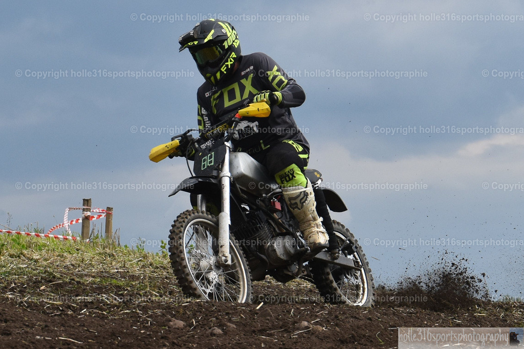 DSC_0015_01 (2) | Sportfotografie , Motorsport, Motoross, Reitsport, Mointainbike, Enduro,
Landschaft , Outdoor, Eventfotografie, Landschaft, Bilder online bestellen - Realisiert mit Pictrs.com