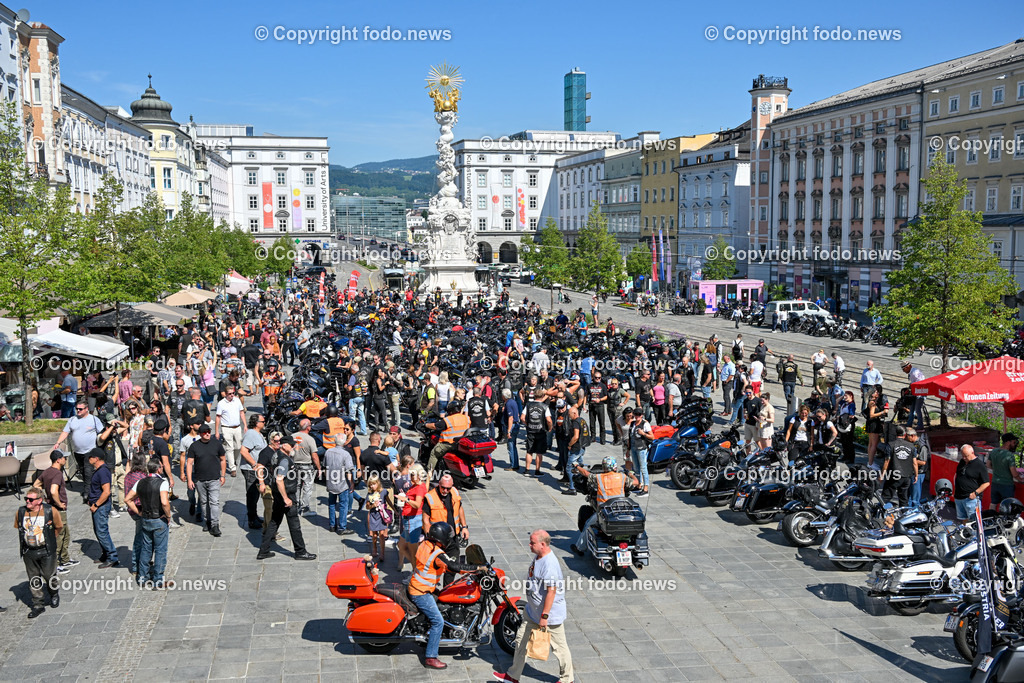 Linz_ Harley Davidson Charity_ 15.08.2023-21 | 15.08.2023, Linz, AUT, Harley Davidson Charity 2023 Hauptplatz Linz, im Bild Harley Davidson 