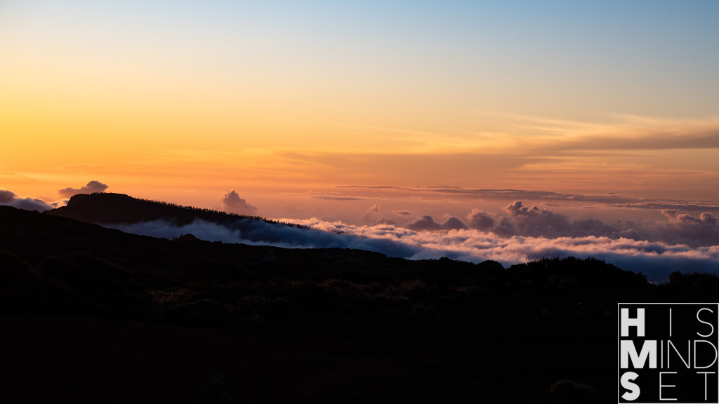 Sunset Sea | Sichere dir dein Lieblingsbild von HISMINDSET als Print für dein Zuhause oder das Büro! - Realisiert mit Pictrs.com