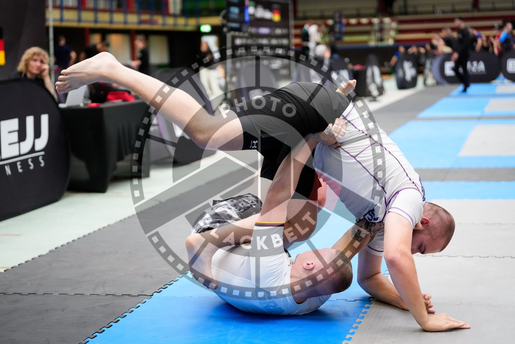 20250920PBB6081 | Athletes compete during the AJP Tour Hamburg International Jiu-Jitsu Championship, on September 20, 2025 in Hamburg, Germany. © Chiara Dazi / photoblackbelt