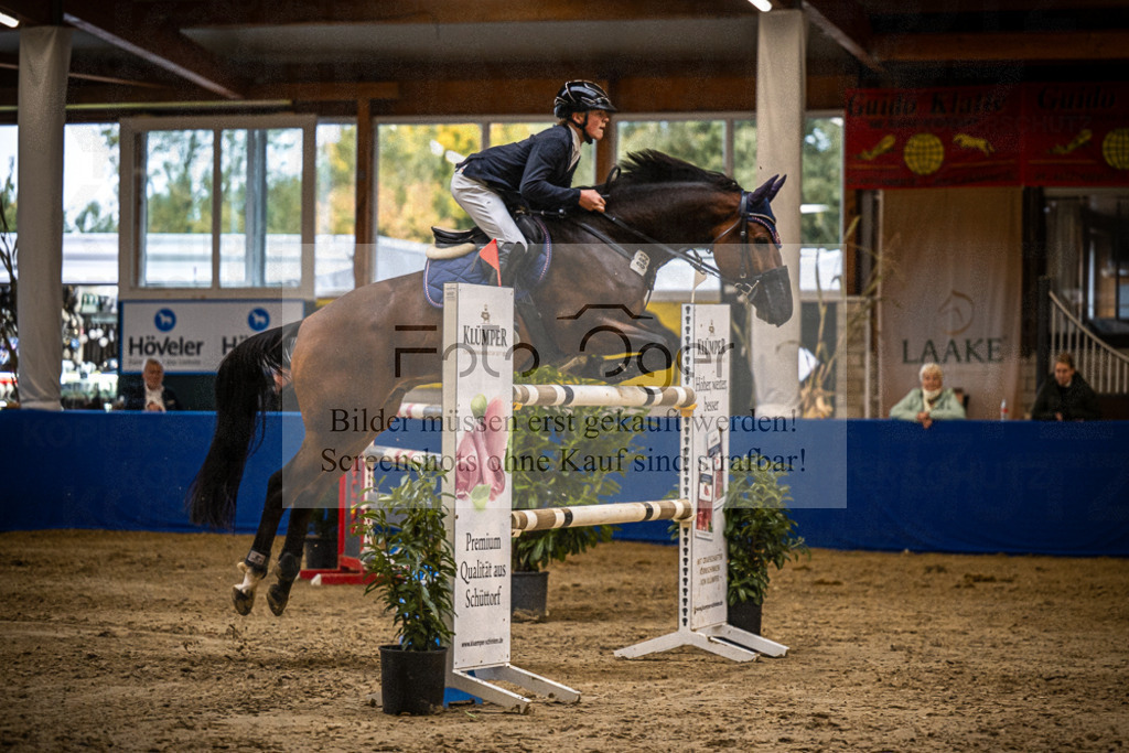 DOS_2595 | Entdecke hochwertige Reitturnierfotos von Foto Oger. Professionell, emotional und authentisch – jetzt Lieblingsmomente im Shop bestellen.Deutschlandweite Turnierfotografie. - Realisiert mit Pictrs.com