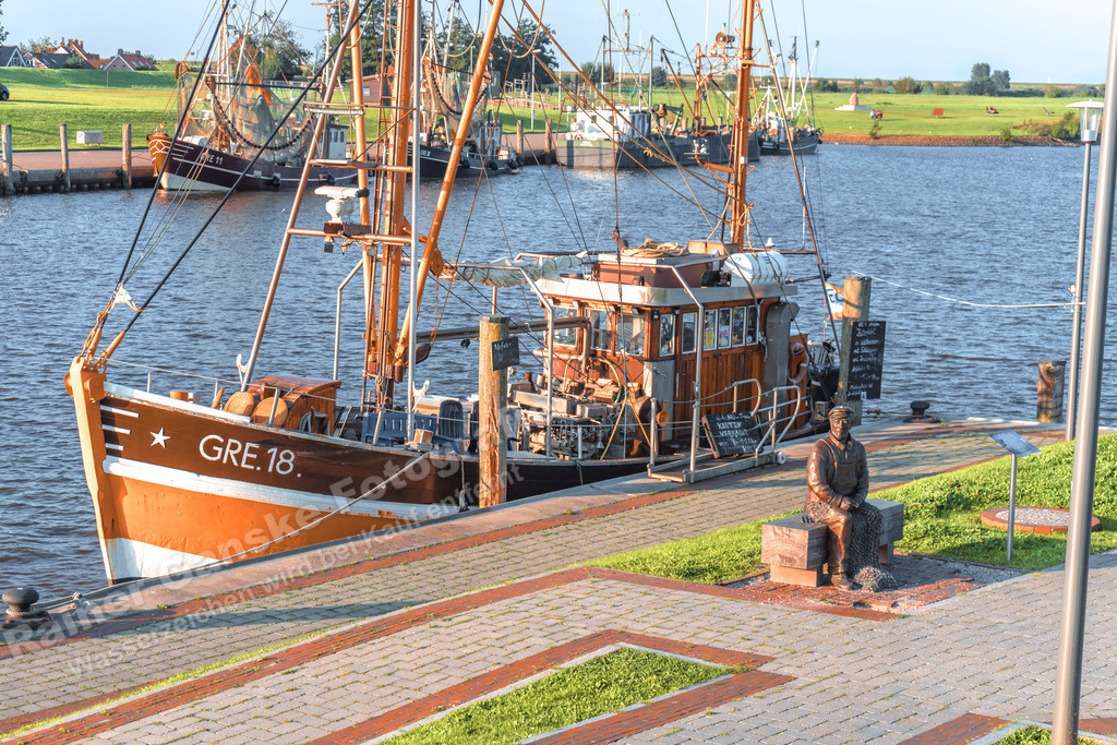 035 Greetsiel - 30-08-2021 -R Ganske | Onlineshop mit Bildern von Stränden, Häfen und Meer. Leinwände, Poster, Kalender und andere Materialien erhältlich. Kommerzielle Lizenzen möglich.  - Realisiert mit Pictrs.com