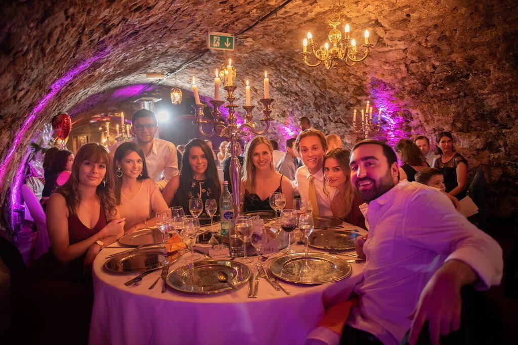 Hochzeit_Location_007 | Mein Name ist Arkadius. Ich fotografiere Ihre Hochzeit in Frankfurt und im Umkreis von 200 km. Als Fotograf bin ich noch bekannt im Bereich Business- und Modefotografie.