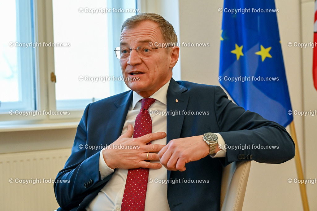 LH Thomas Stelzer (VP)_ 29.12.2022-13 | 29.12.2022, Landhaus Linz, AUT, LH Thomas Stelzer (VP), im Bild LH Thomas Stelzer (VP, Landeshauptmann Oberoesterreich)