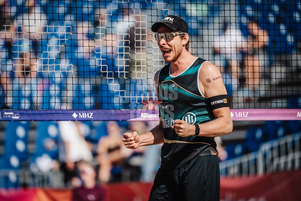 Beachvolleyball | Frauen | Deutsche Meisterschaften 2025 Timmendorfer Strand | 04.09.2025 | Nils Ehlers jubelt