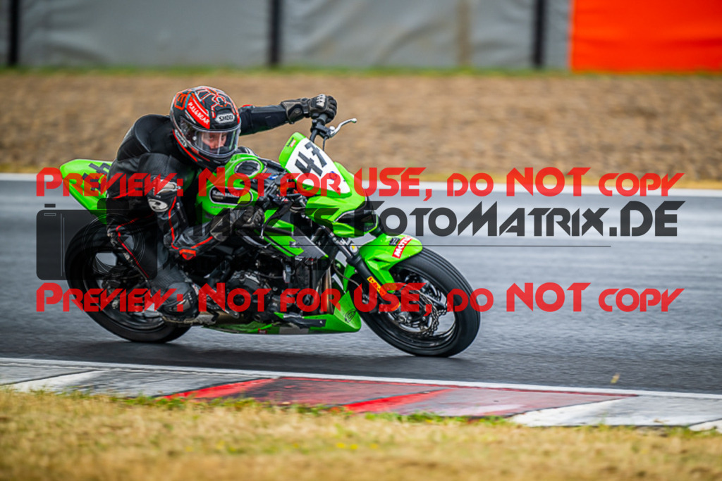 MaZZes_FotoMatrix_220625_7115 | TWINCUP