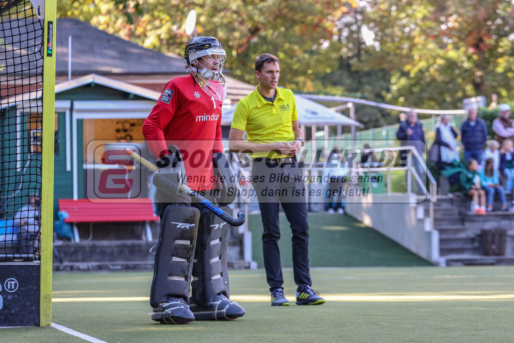 MJ_2022-09-25_HTCU-Alster-27 | Lennart Küppers (Uhlenhorst Mülheim #1), Uhlenhorst Mülheim - Club a. d. Alster am 25.9.2022 im Waldstadion, Mülheim a. d. Ruhr