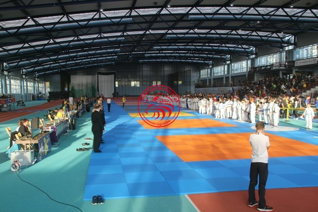 MSY-2022-10-30-7894 | Fotos vom Adler Cup - Pictures from Adler Cup

Hier findet Ihr alle Eindrücke und großen Momente der Adler Cup Wochenenden. Here you will find all impressions and great moments of the Adler Cup weekends. - Realisiert mit Pictrs.com