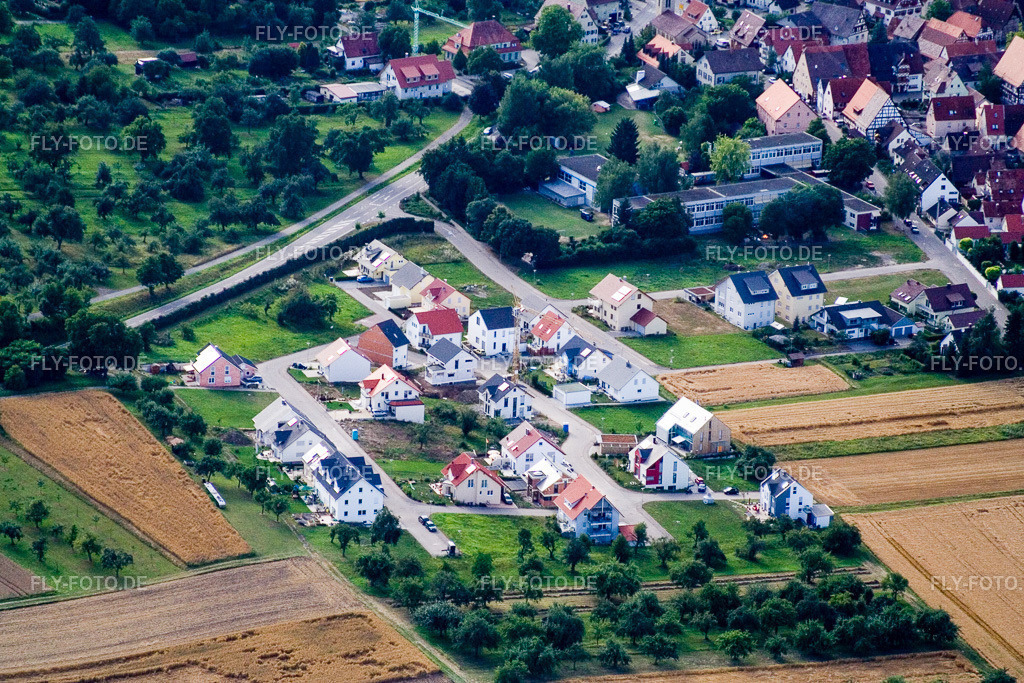 Baustellen zum Neubau- Wohngebiet einer Einfamilienhaus- Siedlung Fasanenweg | Luftbild: Baustellen zum Neubau- Wohngebiet einer Einfamilienhaus- Siedlung Fasanenweg im Ortsteil Altingen in Ammerbuch im Bundesland Baden-Württemberg in Deutschland. Foto: IMG_12279.jpg vom 02.08.2008 durch Werner Riehm/FLY-FOTO.de - Realisiert mit Pictrs.com