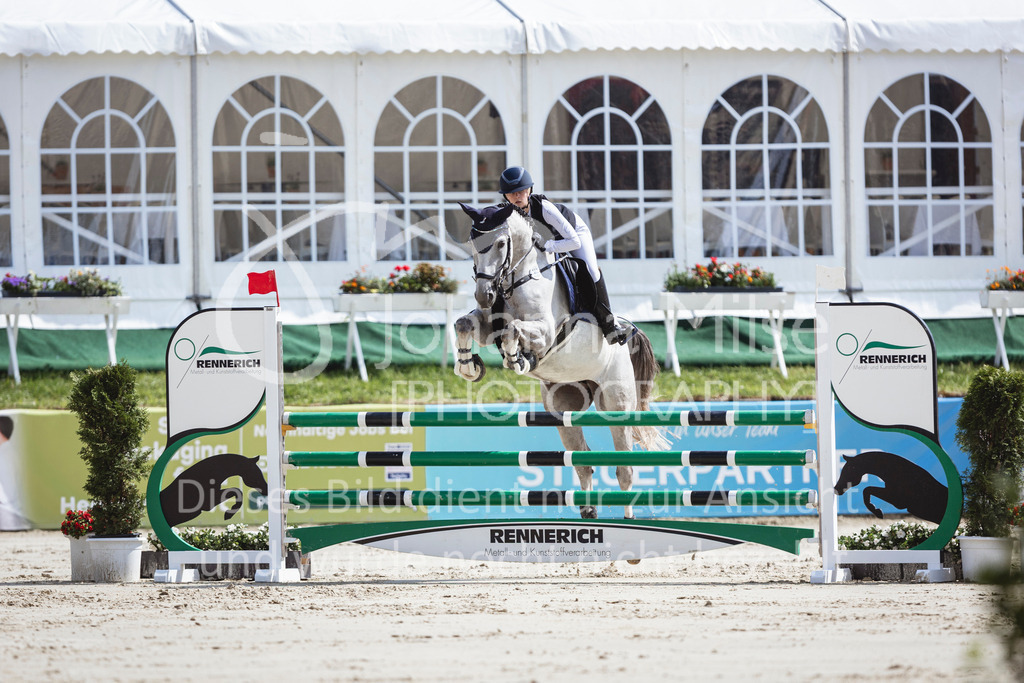 240711_BHO_L-Stil-2-542 | Deine schönsten Turniermomente als professionelle Fotos! Entdecke hochwertige Pferdesport-Fotografie im Online-Shop. Jetzt Fotos finden & bestellen!