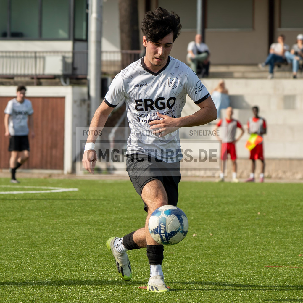 _OMG2511 | www.omgpictures.de, Sportfotograf, Verein, Fotograf, Baden Württemberg, Stuttgart, Heilbronn, omgpictures, Spieltag,  - Realisiert mit Pictrs.com