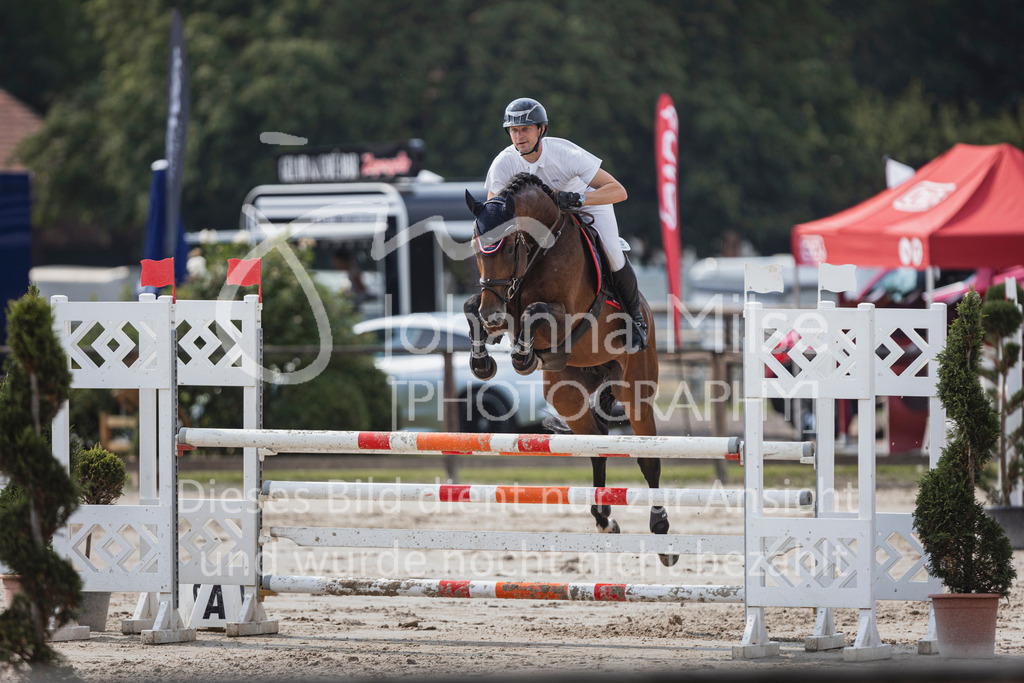 240627_LüPfSpTa_SprPf-M-220 | Deine schönsten Turniermomente als professionelle Fotos! Entdecke hochwertige Pferdesport-Fotografie im Online-Shop. Jetzt Fotos finden & bestellen!