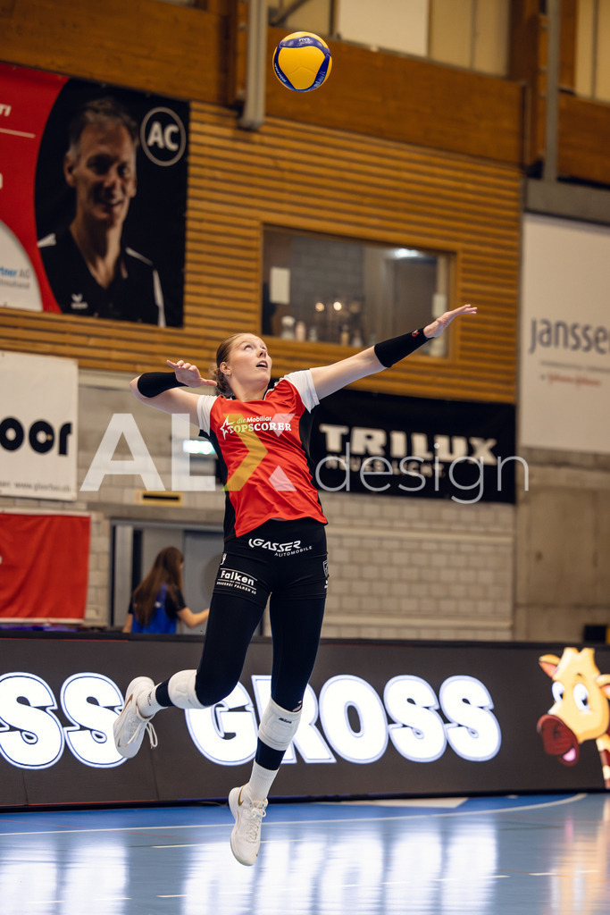 Volleyball I Frauen I Saison 2025-2026 I Volleyball NLA | Women I Round 14 I VC Kanti Schaffhausen - NLZ Volleyball Academy Zürich I 16.01.2026 | VC Kanti Schaffhausen - 9 Jordan Lockwood (USA) – Diagonal - Realisiert mit Pictrs.com