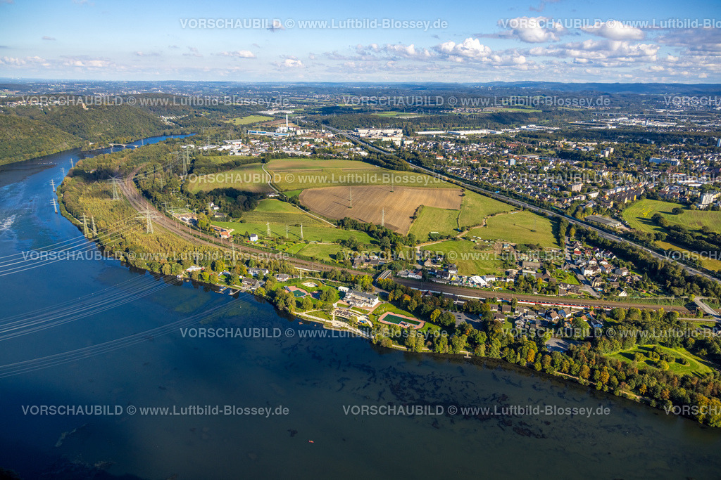 Hagen241005592 | Luftbild, Hengsteysee mit Wiesen und Feldern Hagen Boele, Bahngleise Hagen und Autobahn A1, Strandhaus Salitos Beach Hengsteysee mit Freibad Südufer, Fernsicht und blauer Himmel mit Wolken, Boele, Hagen, Ruhrgebiet, Nordrhein-Westfalen, Deutschland