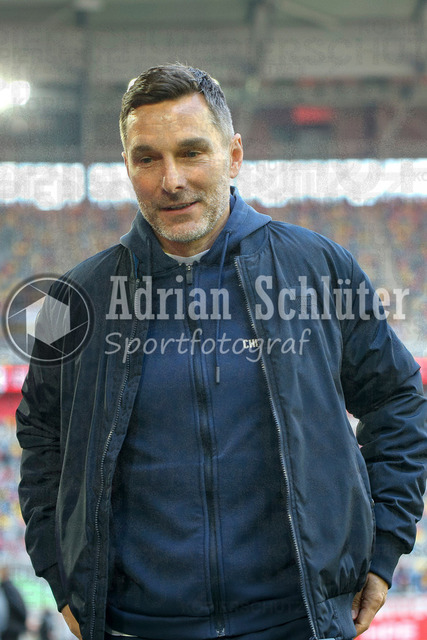 22.03.2026, GER, Fussball, Herren, 2. BL, Saison 2025/2026, Fortuna Düsseldorf - Hertha BSC Berlin | Trainer Stefan Leitl schaut 
